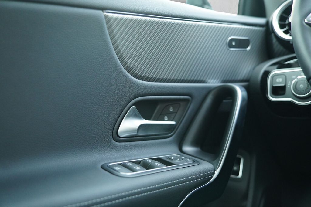 Mercedes-Benz A 250 2024