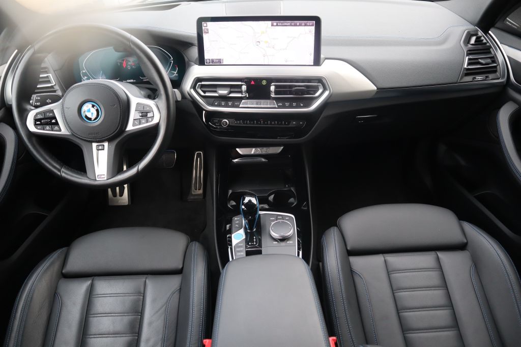 BMW iX3 2022