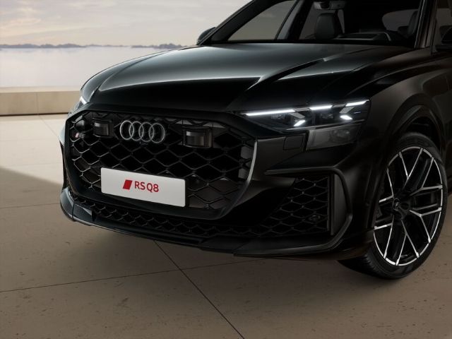 Audi RSQ8