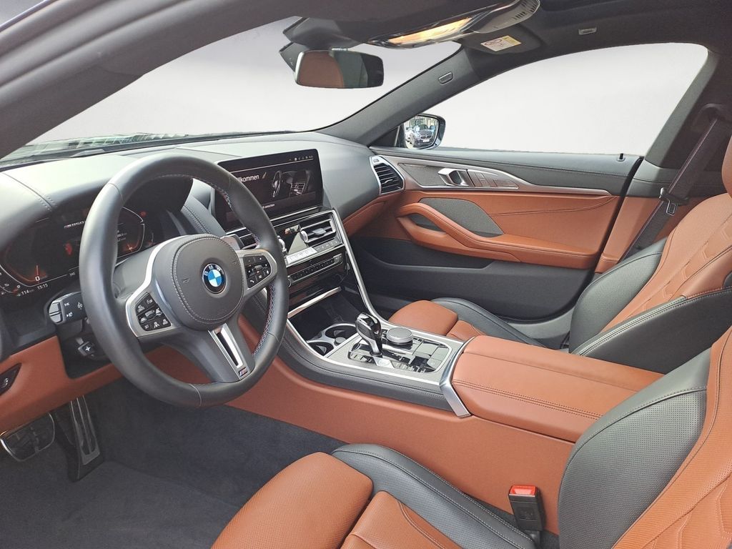 BMW M850 2022