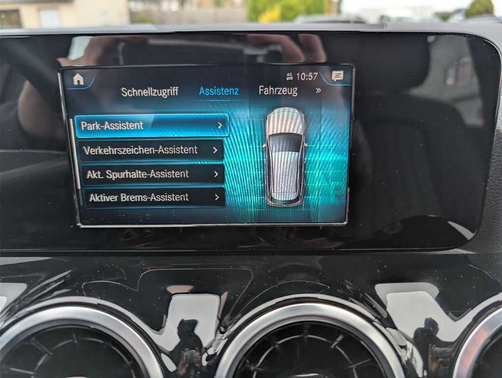 Mercedes-Benz B 200 2022