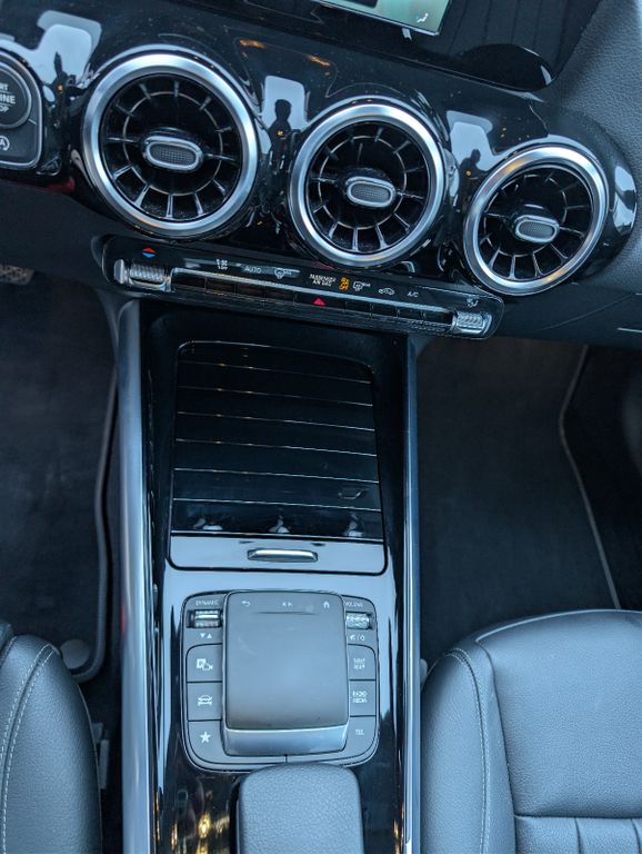 Mercedes-Benz B 200 2022