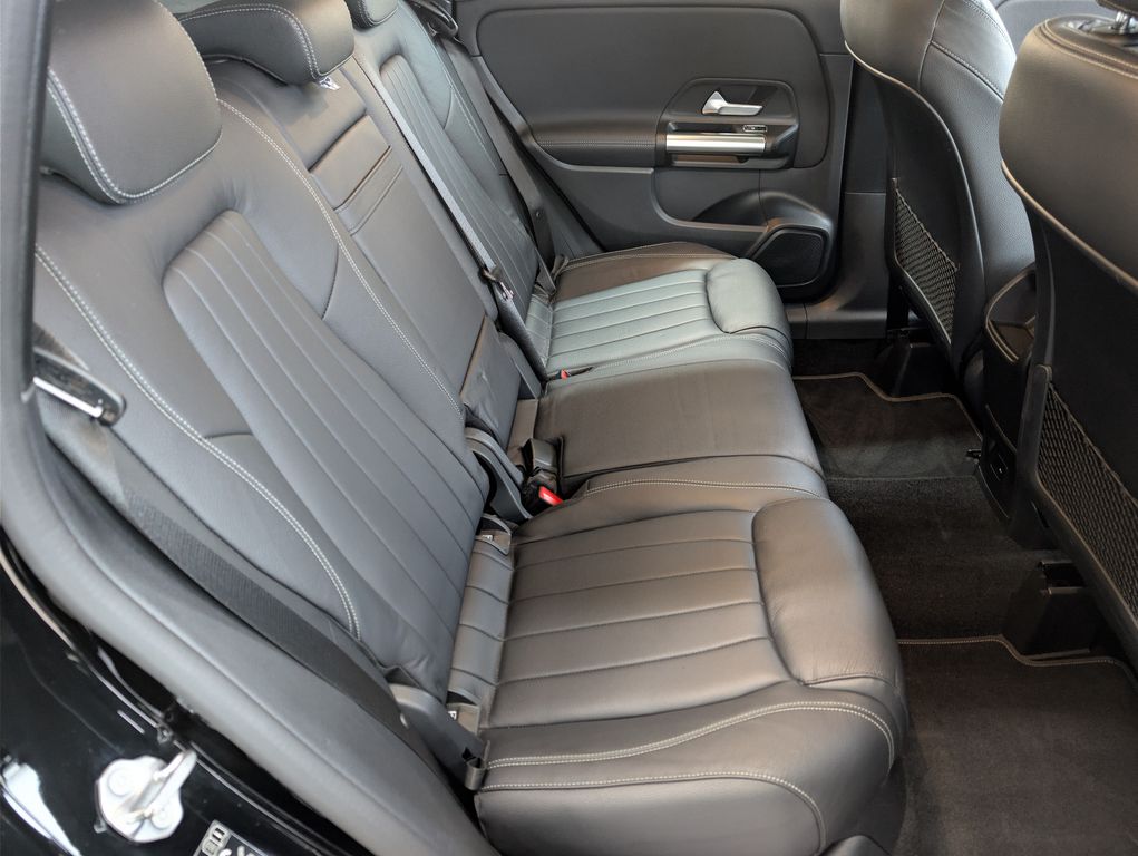 Mercedes-Benz B 200 2022