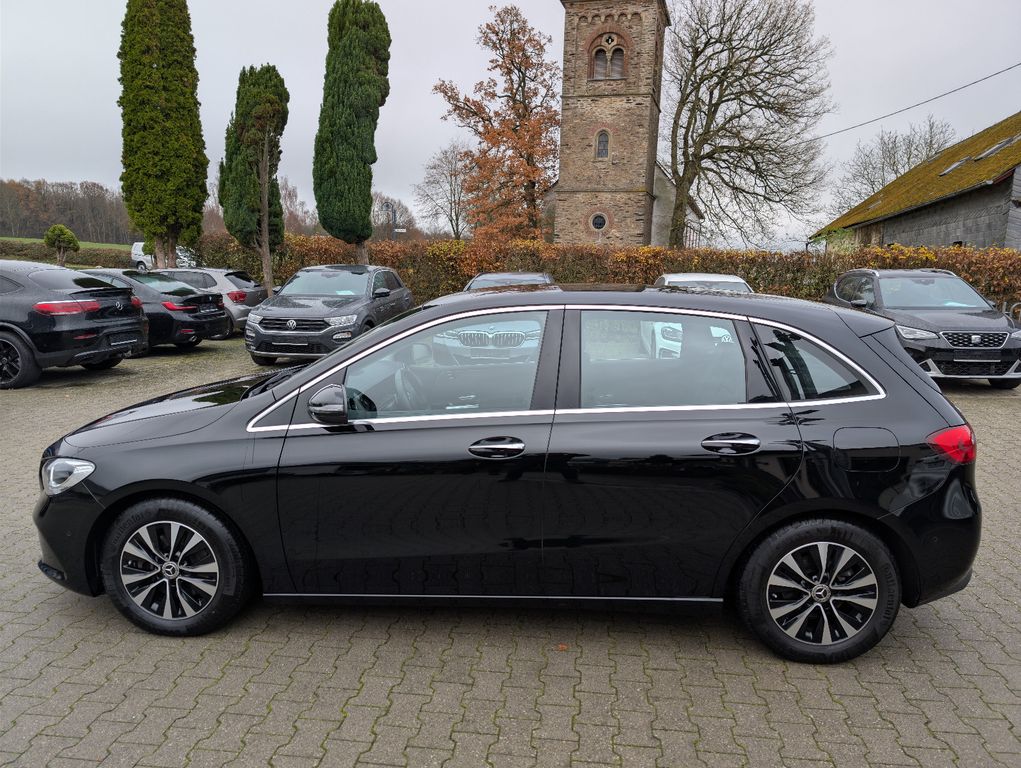 Mercedes-Benz B 200 2022