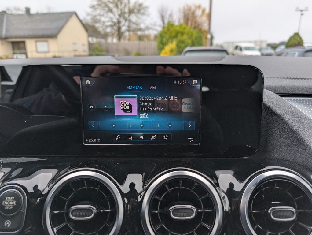 Mercedes-Benz B 200 2022