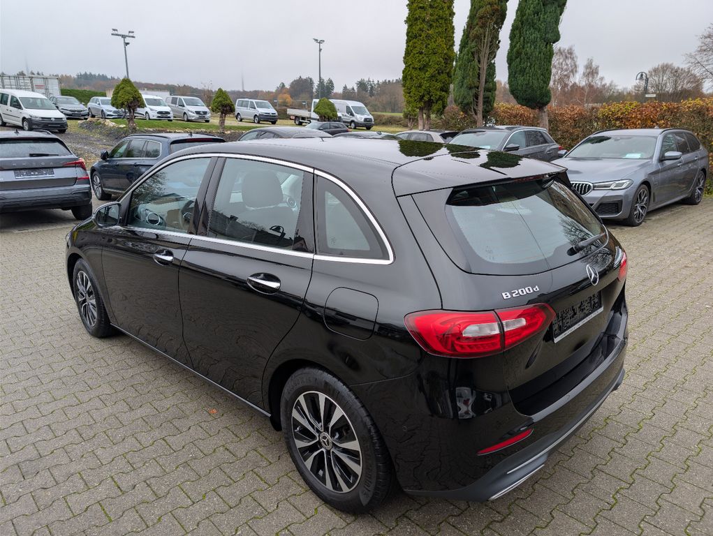Mercedes-Benz B 200 2022