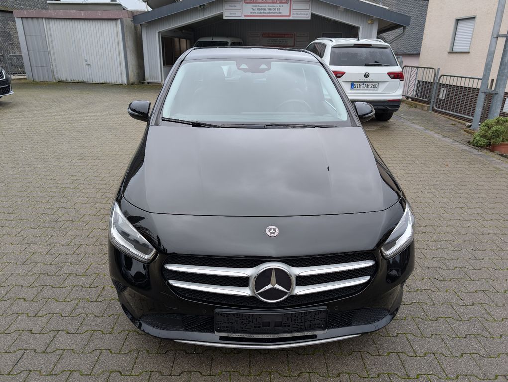 Mercedes-Benz B 200 2022