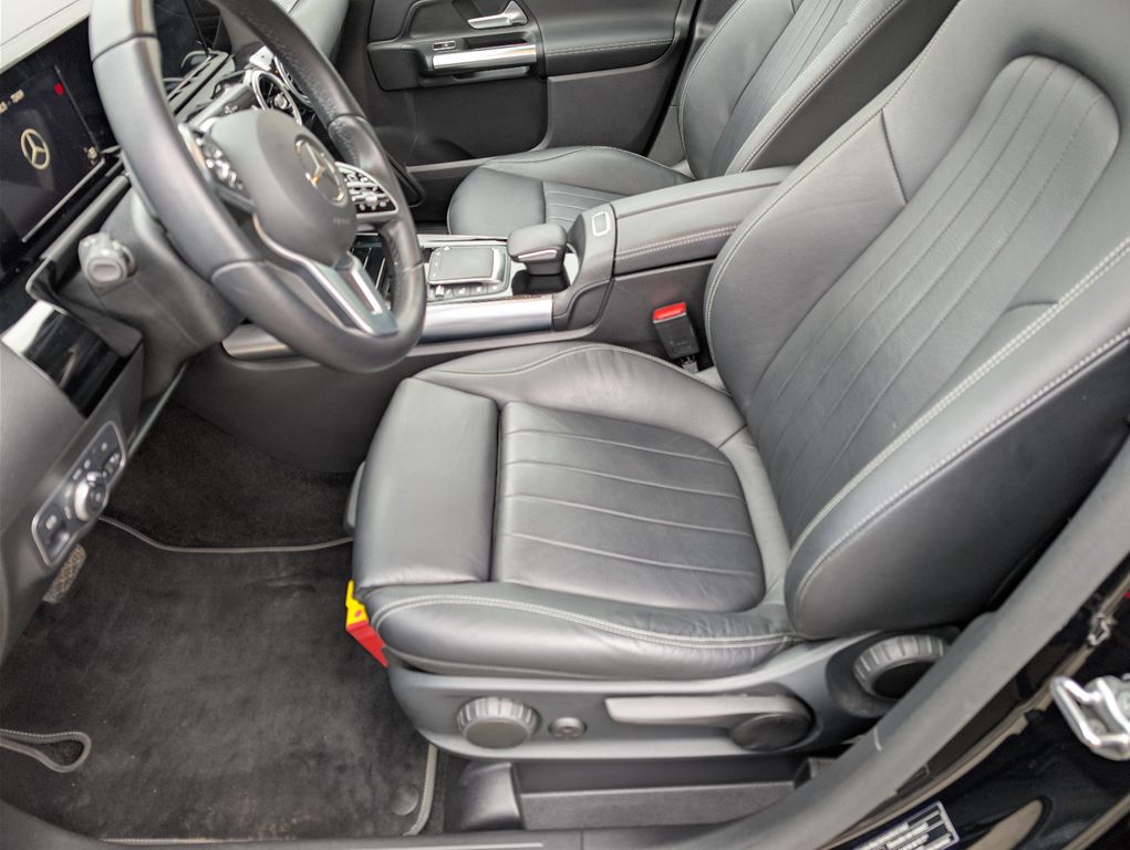 Mercedes-Benz B 200 2022