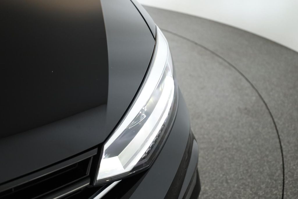 Volkswagen Touran 2025