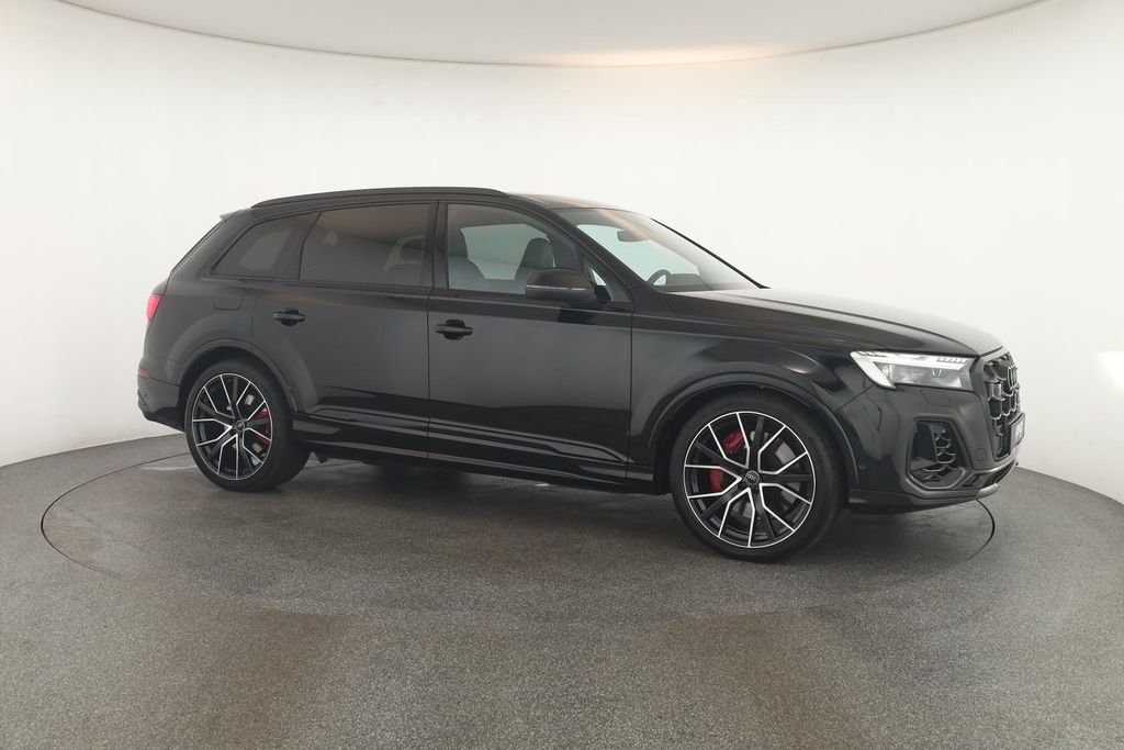 Audi SQ7 2025
