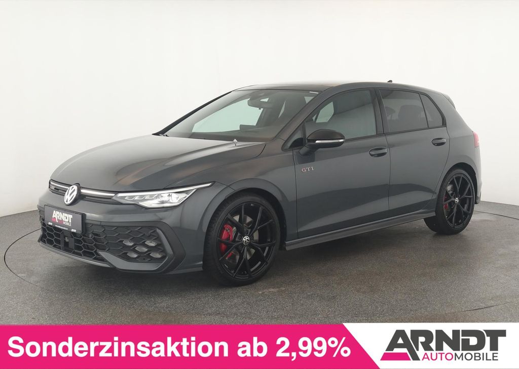 Volkswagen Golf 2025