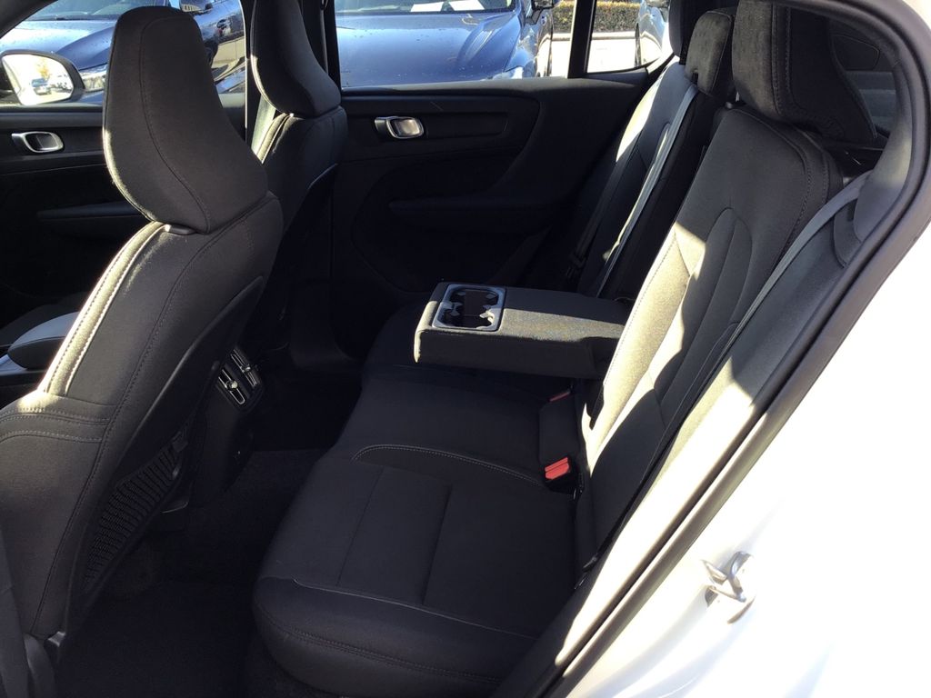 Volvo C40 2022