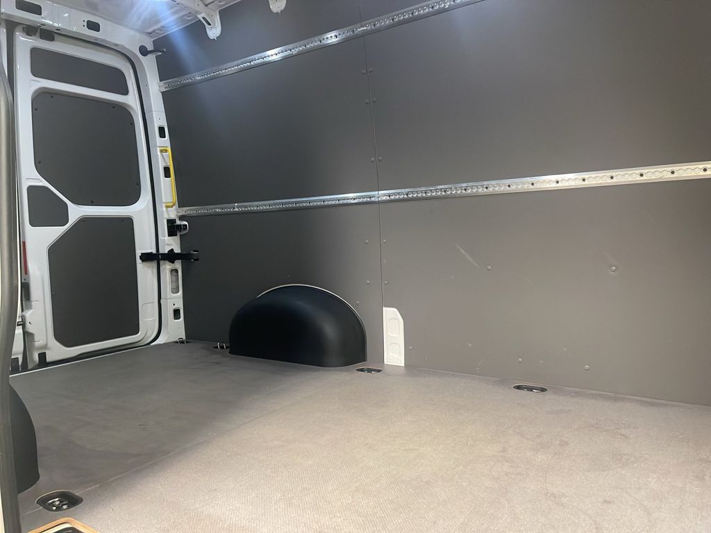 Volkswagen Crafter 2024