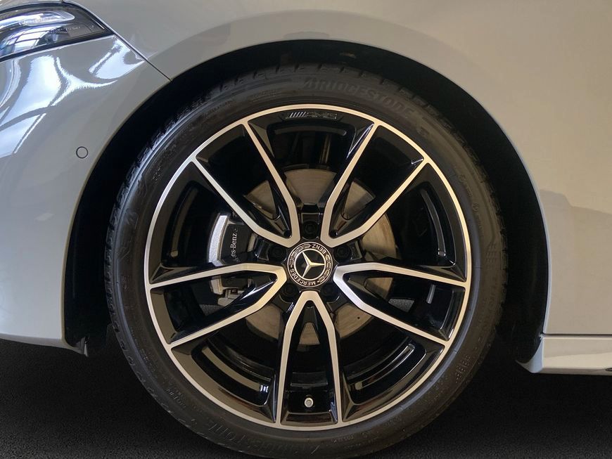 Mercedes-Benz A 180 2025