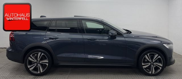 Volvo V60 Cross Country 2022