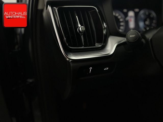 Volvo V60 Cross Country 2022