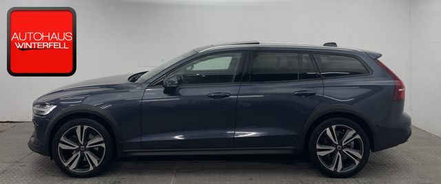 Volvo V60 Cross Country 2022