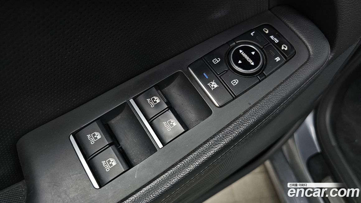 Hyundai Genesis 2015