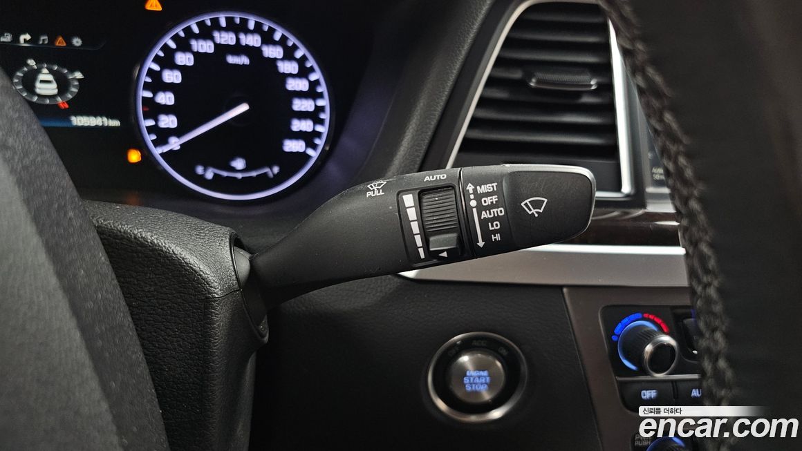 Hyundai Genesis 2015