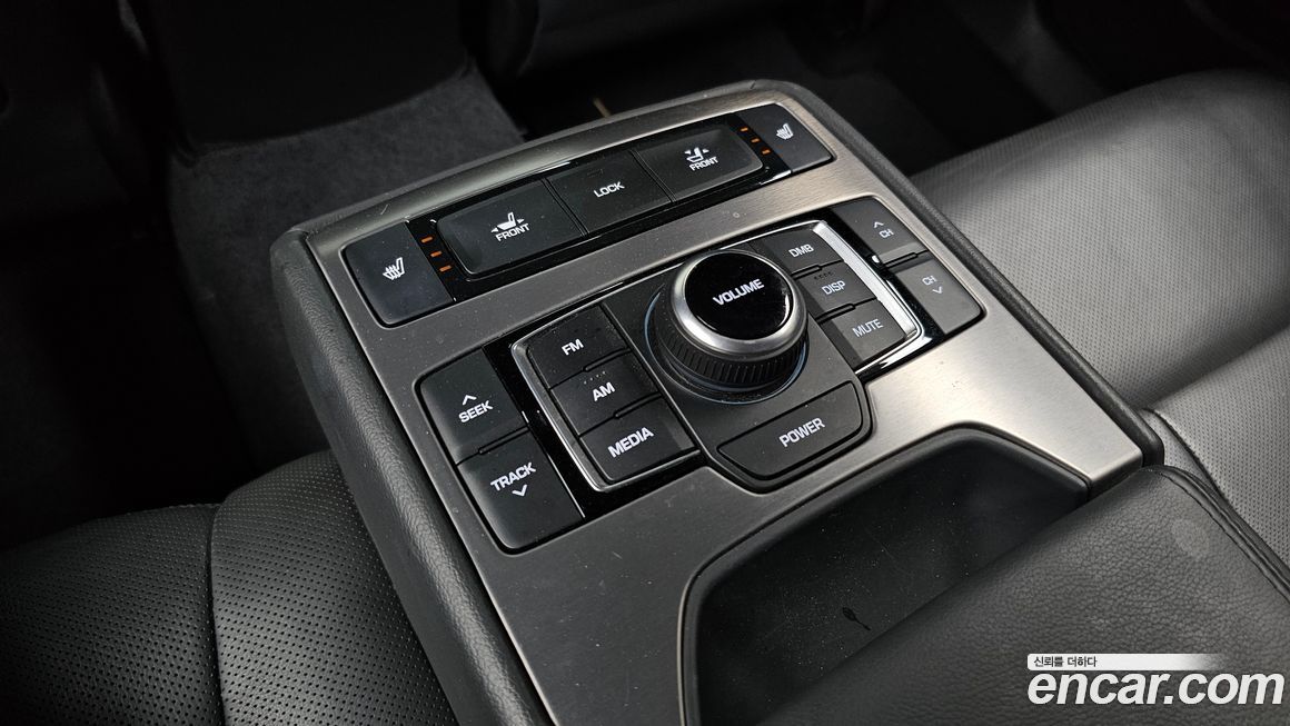 Hyundai Genesis 2015