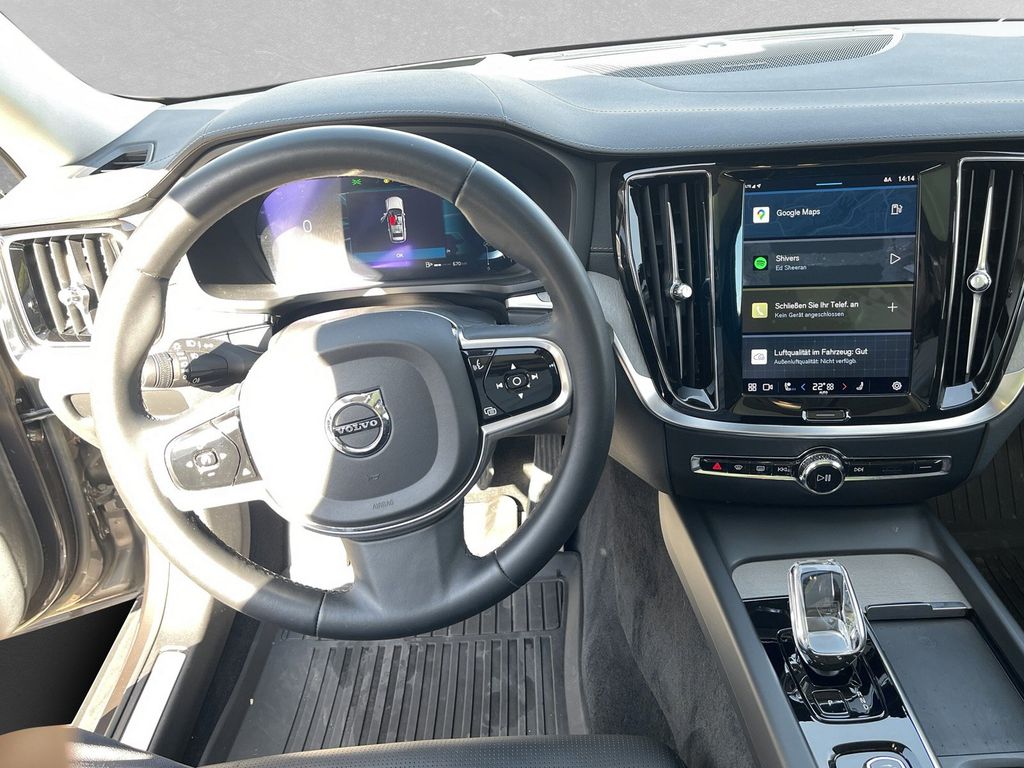 Volvo V60 Cross Country 2022