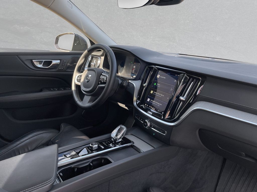 Volvo V60 Cross Country 2022