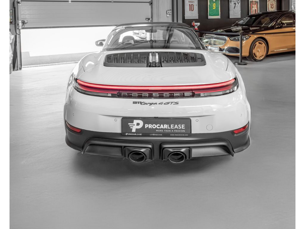 Porsche 992 2025