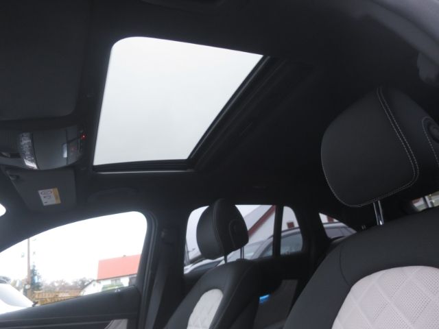 Mercedes-Benz EQC 2022