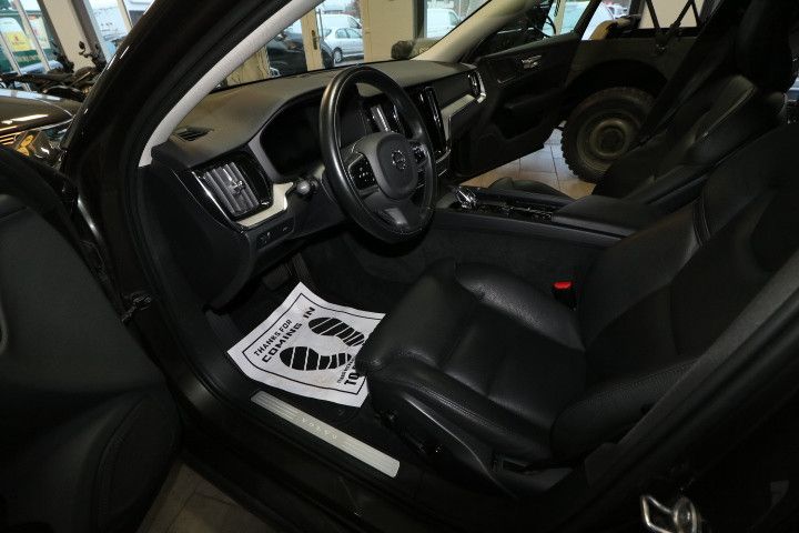 Volvo V60 2022