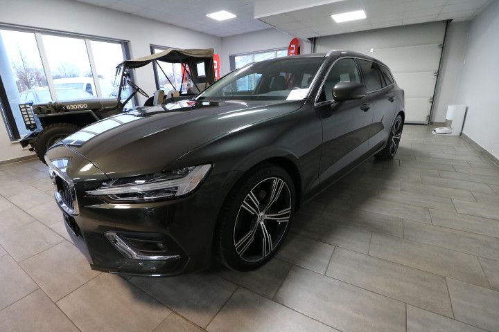 Volvo V60 2022