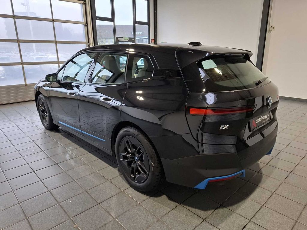 BMW iX 2023