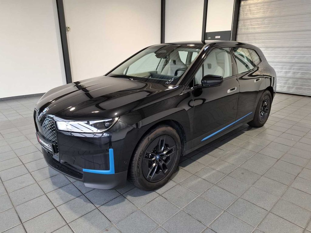 BMW iX 2023