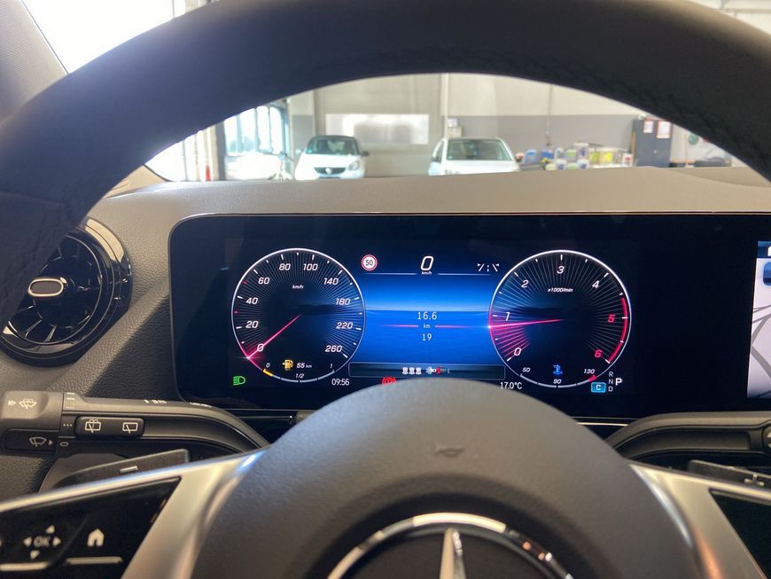 Mercedes-Benz B 180 2025