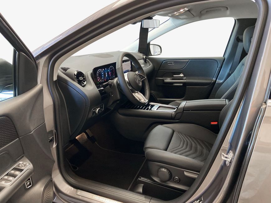 Mercedes-Benz B 180 2025