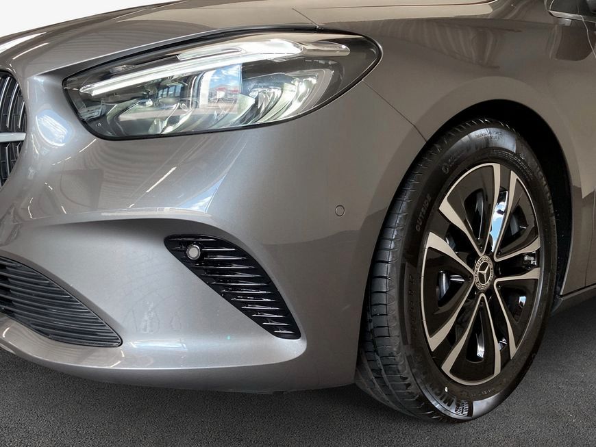 Mercedes-Benz B 180 2025