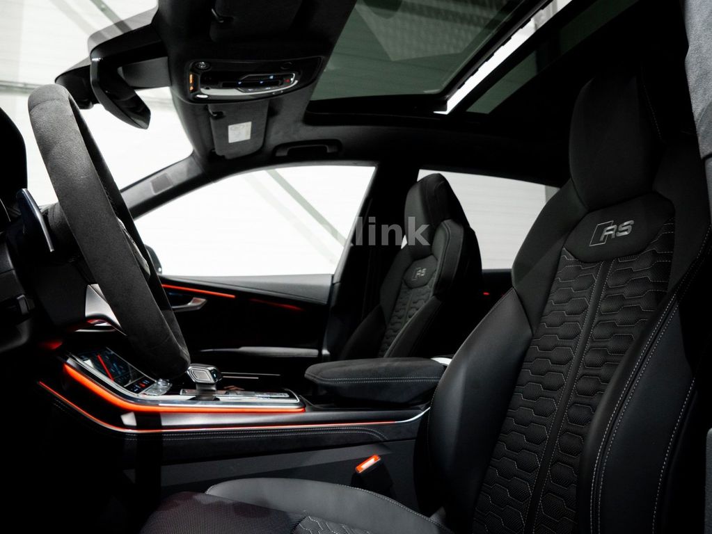 Audi RSQ8 2024