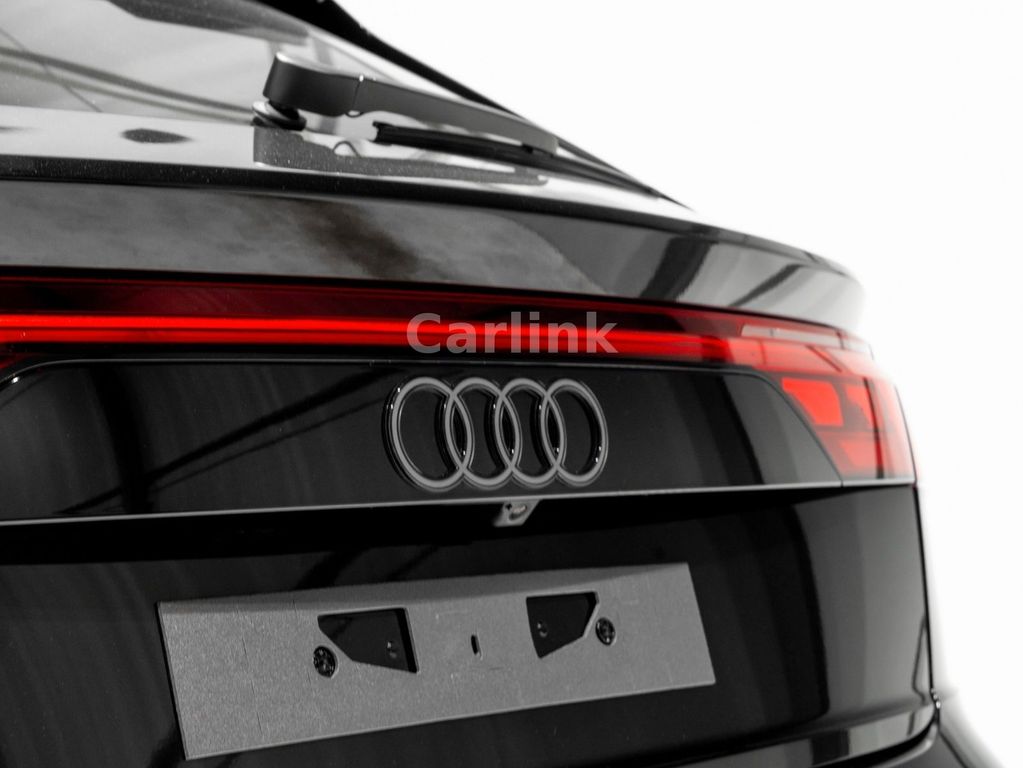 Audi RSQ8 2024
