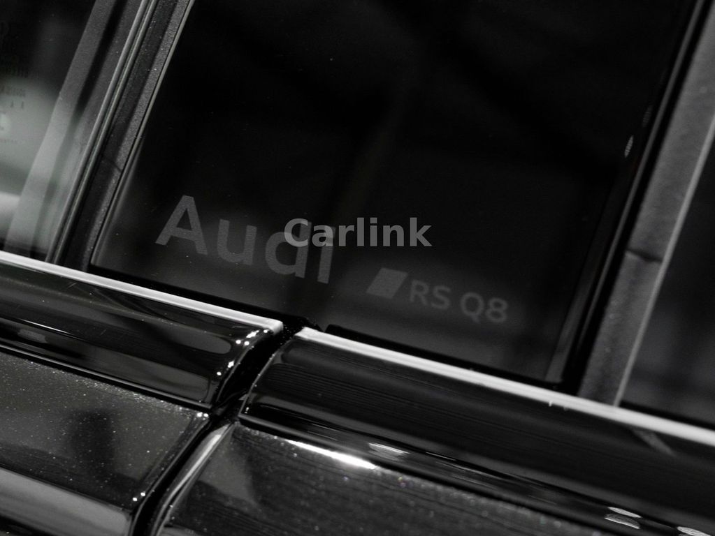 Audi RSQ8 2024