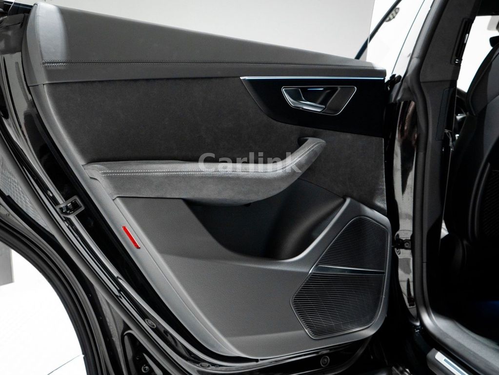 Audi RSQ8 2024