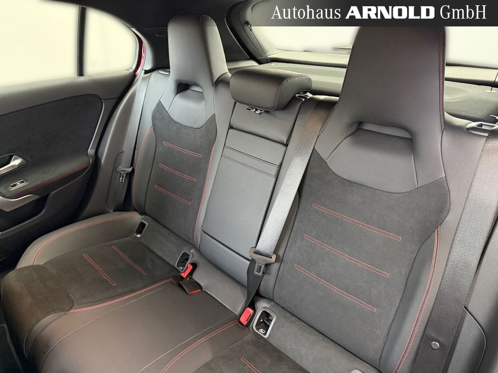 Mercedes-Benz A 220 2024