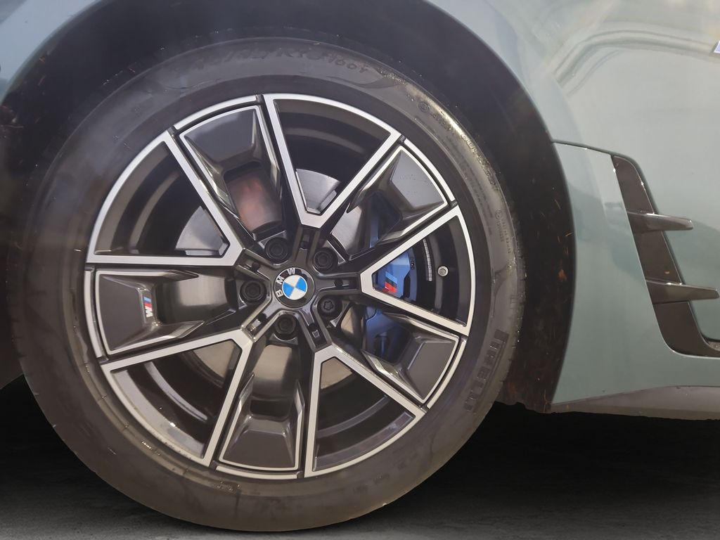 BMW i4 2025