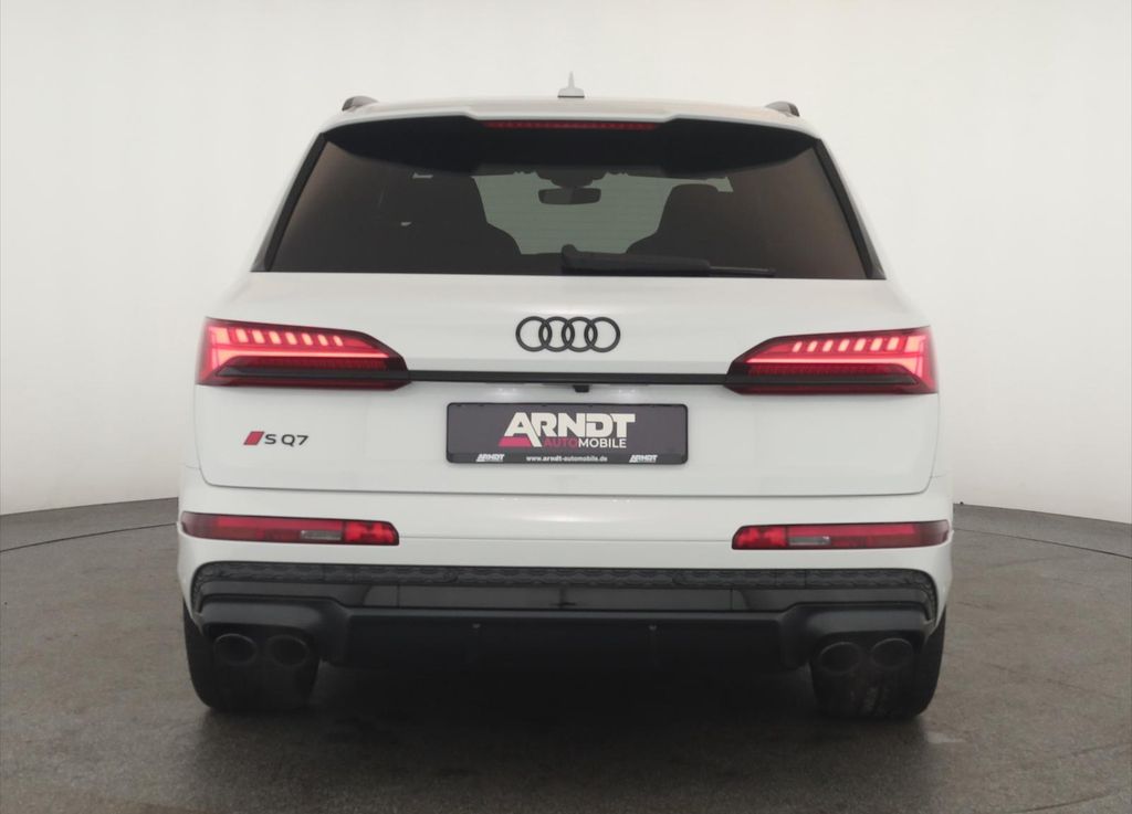 Audi SQ7 2025