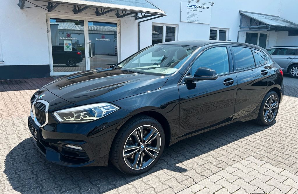 BMW 120 2022