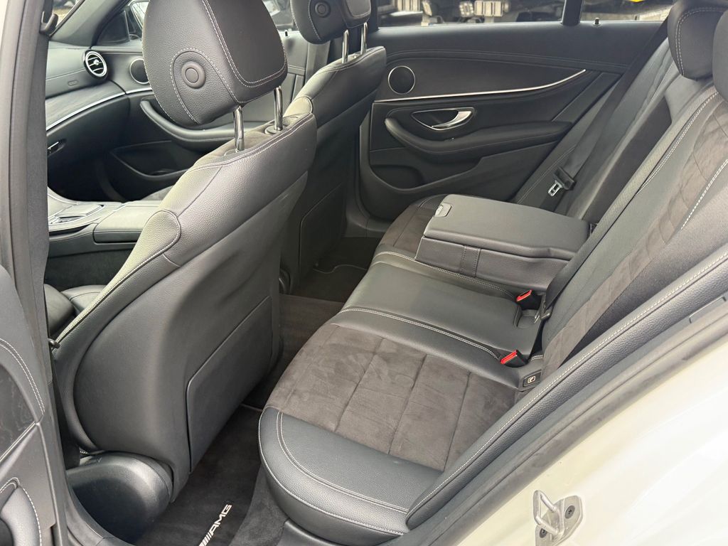 Mercedes-Benz E 300 2021