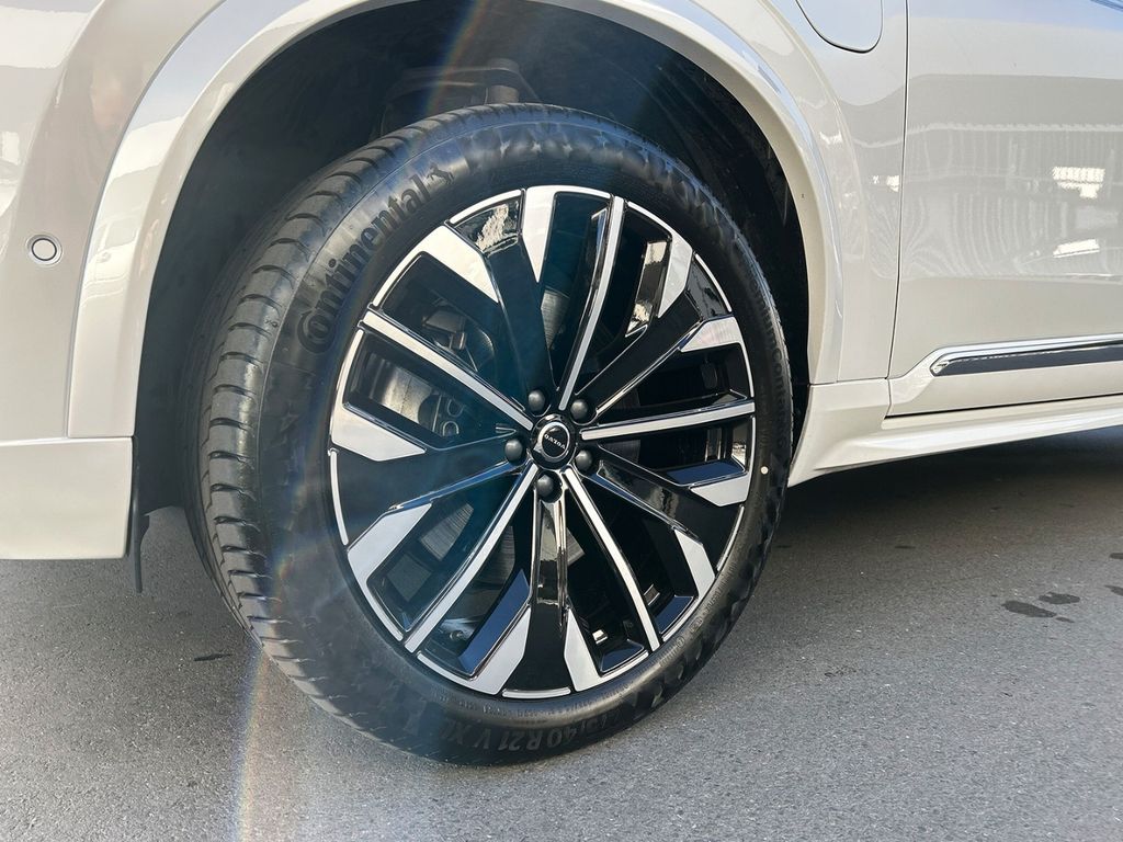 Volvo XC90 2025