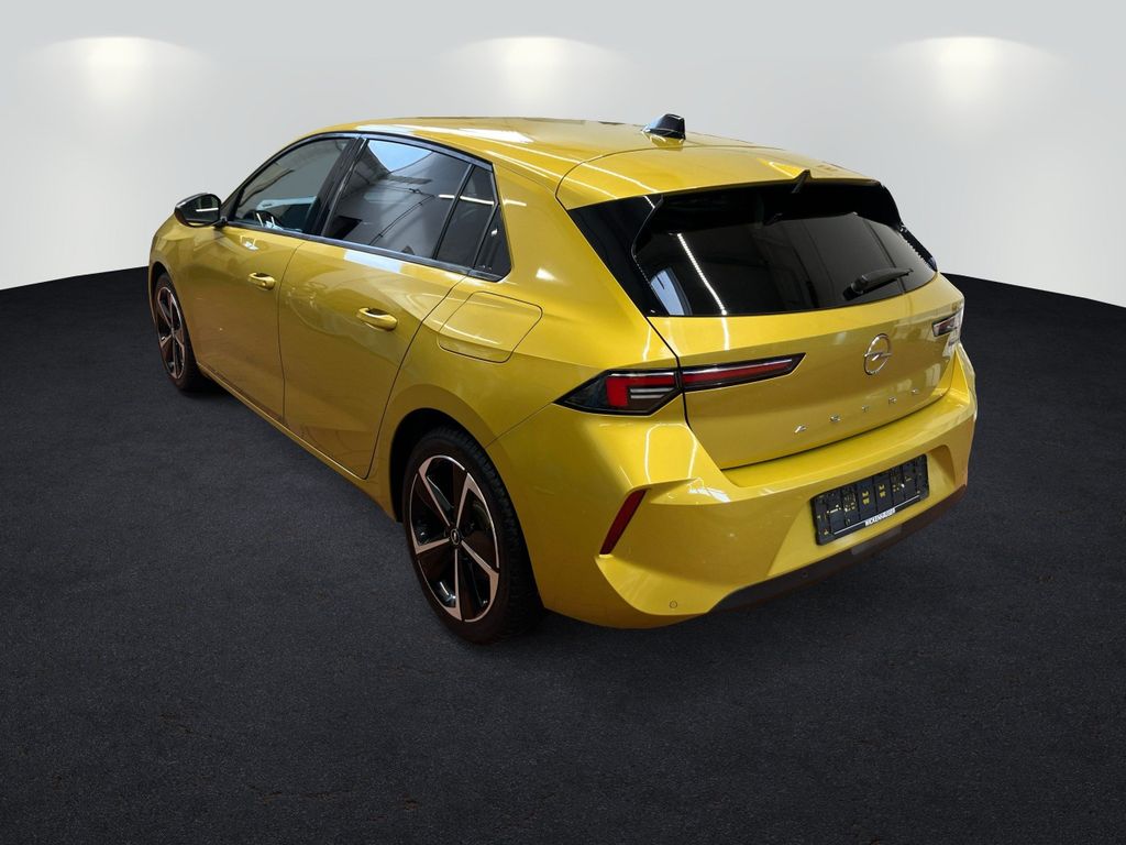 Opel Astra 2022