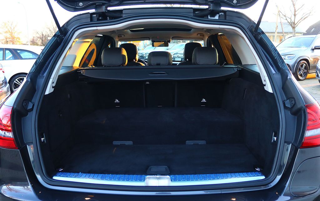 Mercedes-Benz C 300 2020