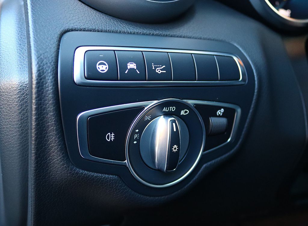 Mercedes-Benz C 300 2020