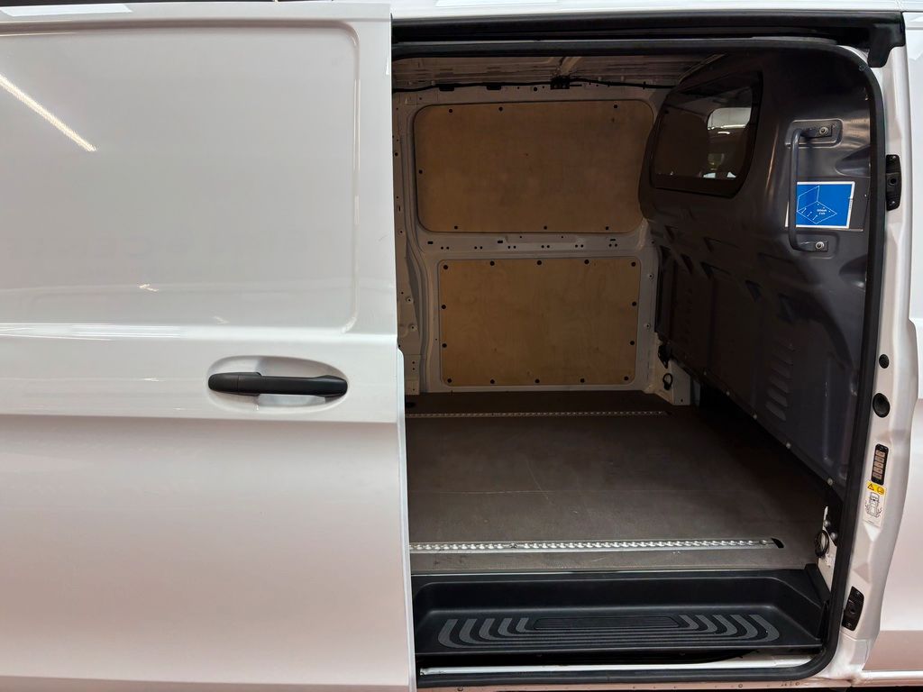 Mercedes-Benz Vito 2024