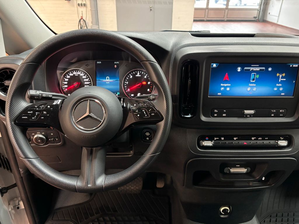 Mercedes-Benz Vito 2024